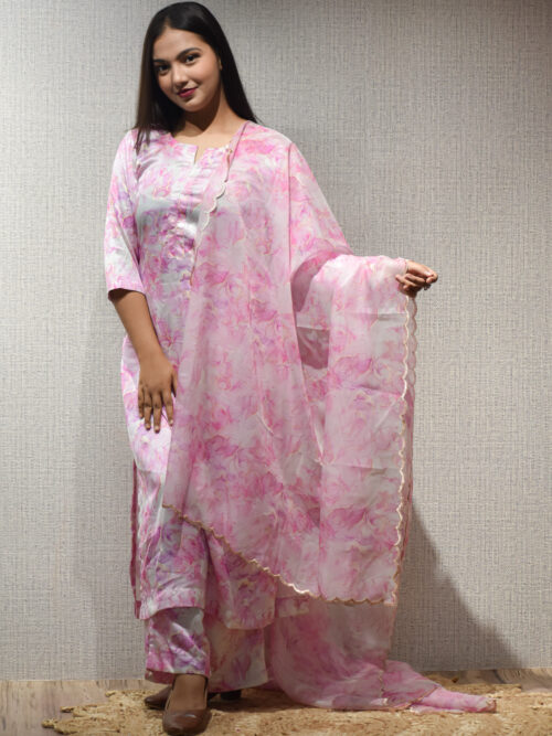 Marble Pink Suit with Scalloped Dupatta